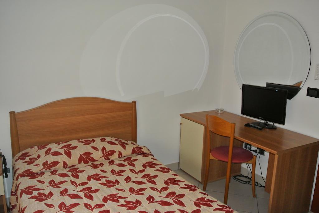 Arlecchino Hotel Castel San Pietro Terme Eksteriør billede