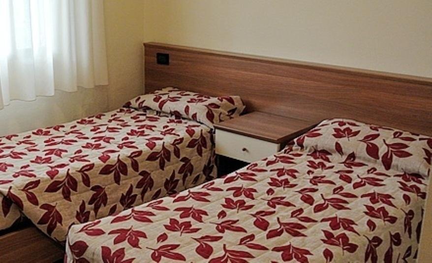 Arlecchino Hotel Castel San Pietro Terme Værelse billede